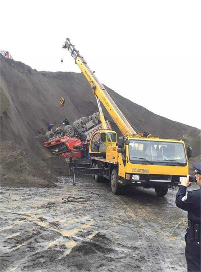 雷波上犹道路救援