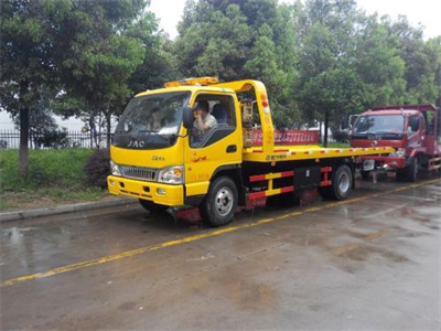 雷波漳浦道路救援