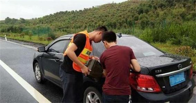 雷波永福道路救援